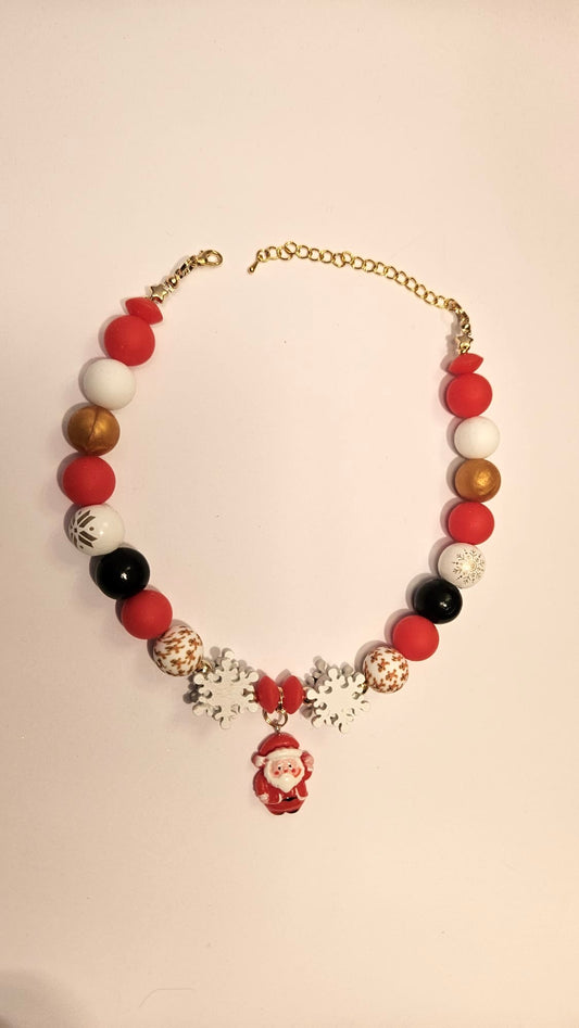 Sweather necklace "Blushing Santa"